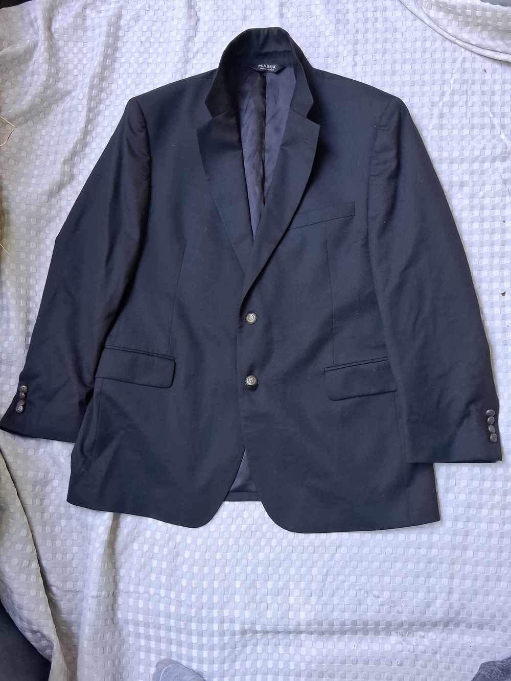 Classic VTG Men's Black Blazer - Jos.A.Banks (Two-Button)size 44R